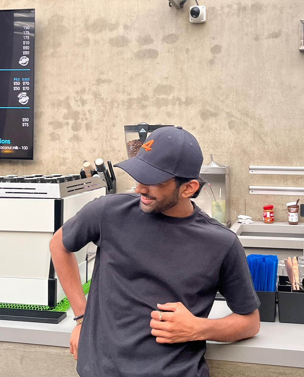 4 // Lando Black Baseball Cap